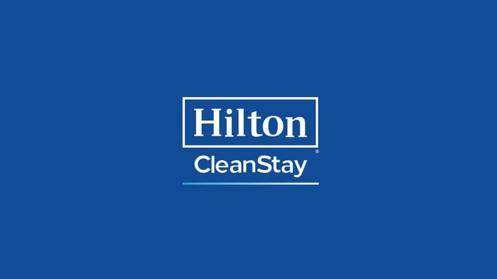 Doubletree By Hilton Jefferson City Extérieur photo