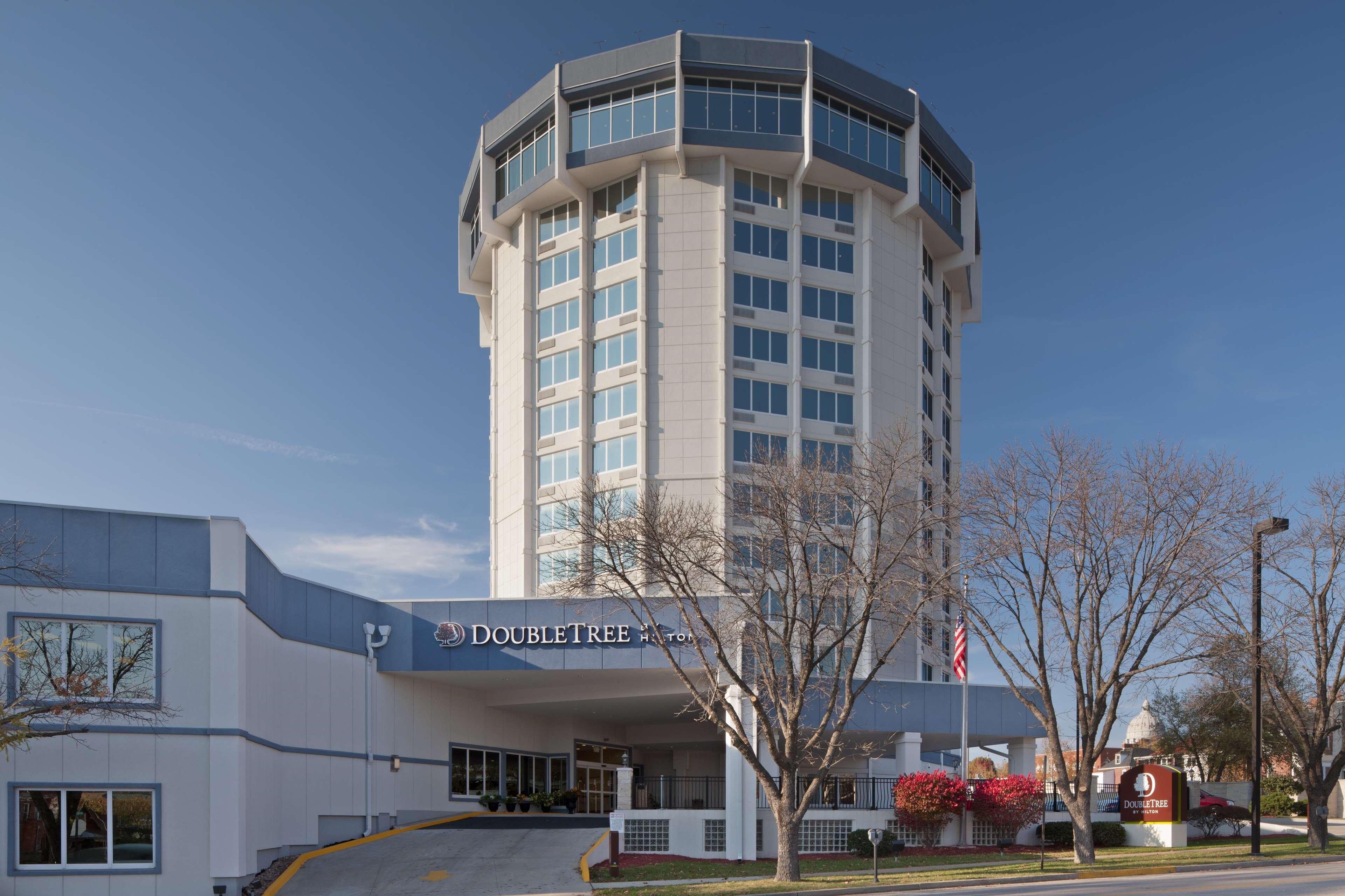 Doubletree By Hilton Jefferson City Extérieur photo