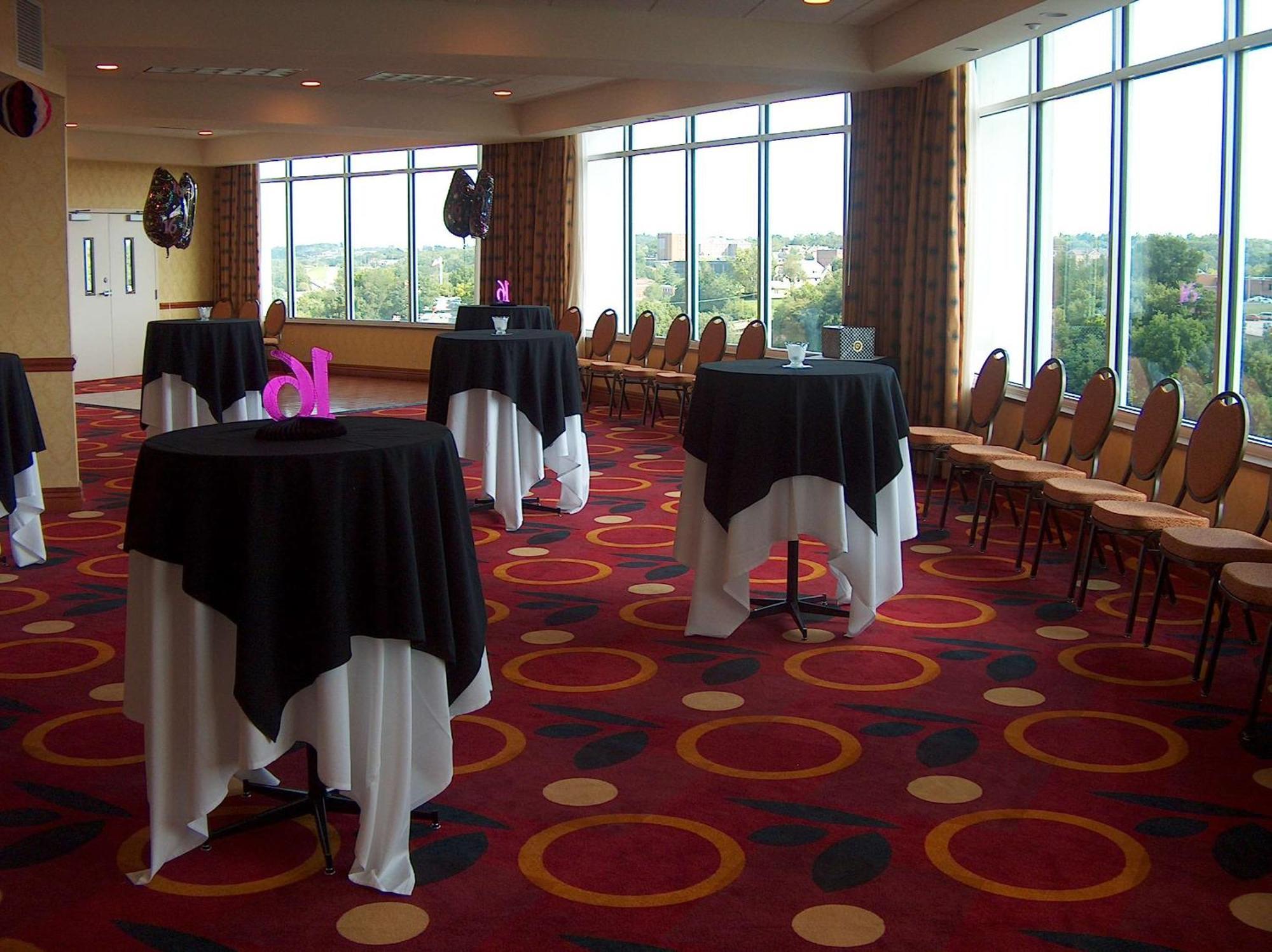 Doubletree By Hilton Jefferson City Extérieur photo