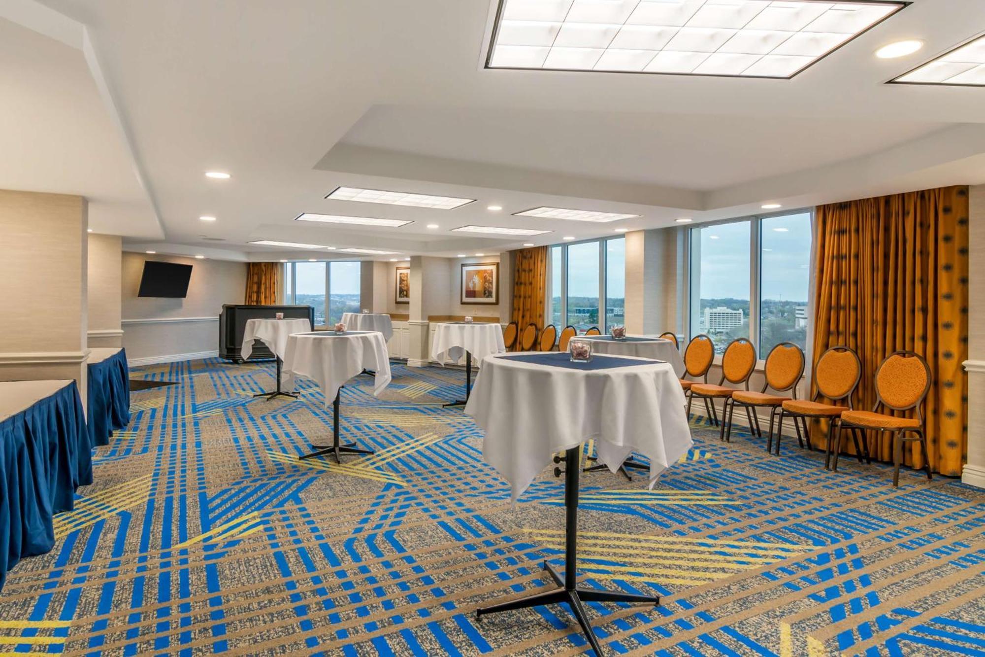 Doubletree By Hilton Jefferson City Extérieur photo