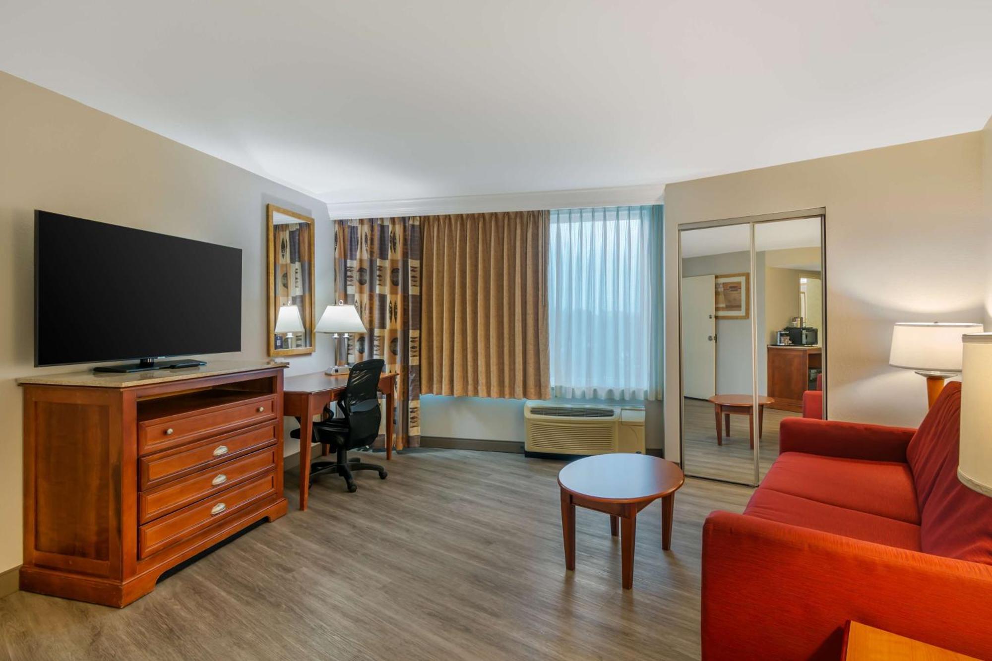Doubletree By Hilton Jefferson City Extérieur photo