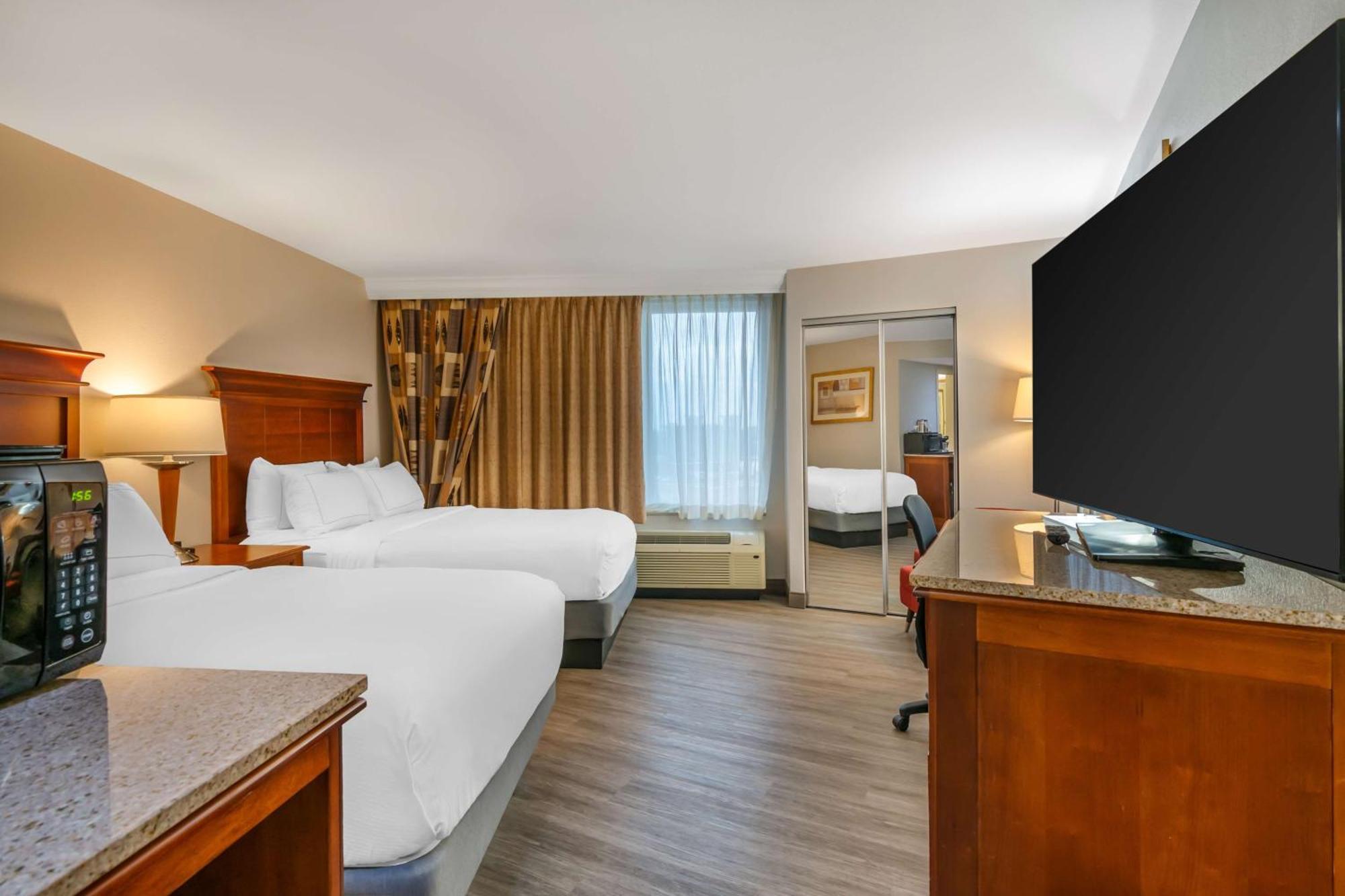 Doubletree By Hilton Jefferson City Extérieur photo